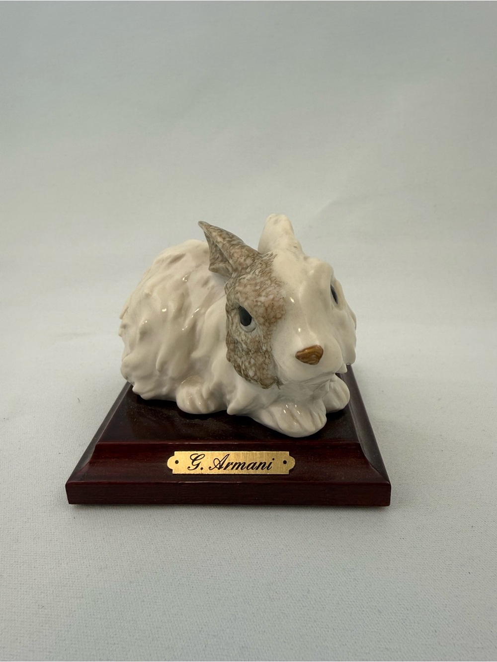 Vintage 1984 Giuseppe Armani Florence Italy Rabbit Bunny Figurine on Wood Base
